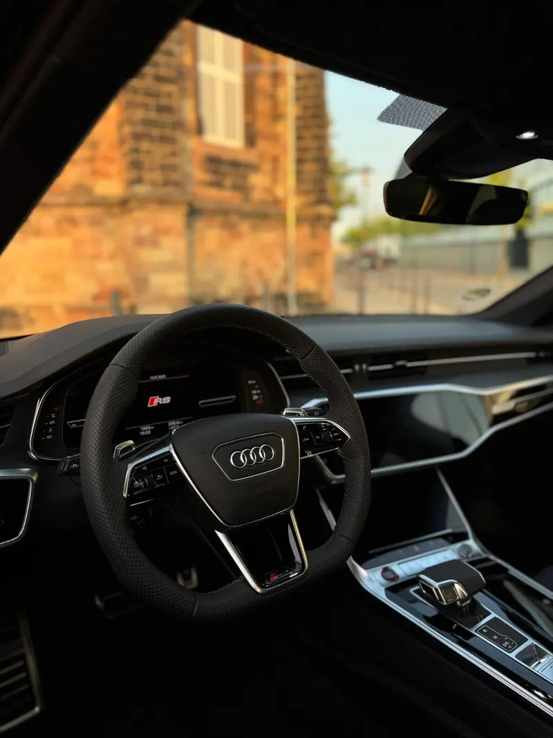 Audi RS6 Performance, Cockpit