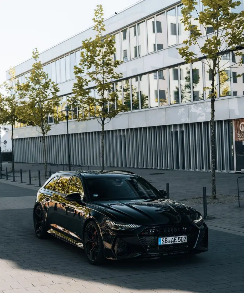 Audi RS6 Performance, Front